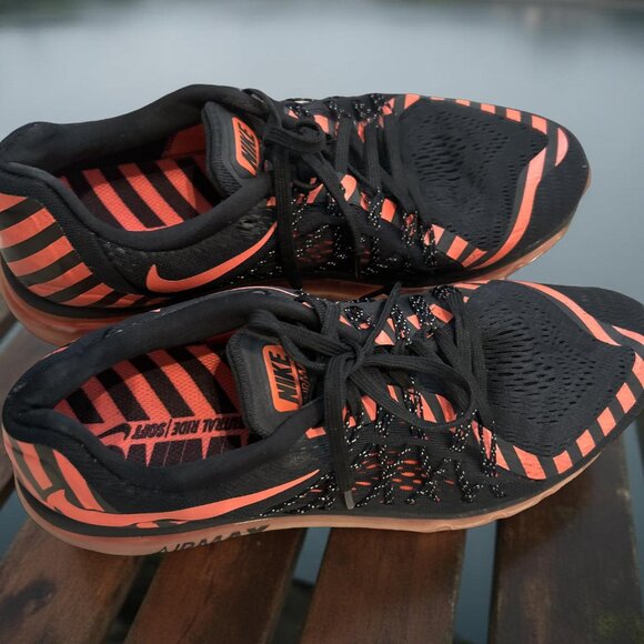 Nike Air Max 2015 "Hot Lava" Mens Size 11 Running Shoes Black Orange 746683-011 - Picture 6 of 16